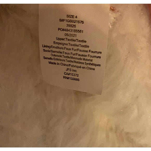 2 pairs baby Girls Joe Fresh winter fuzzy Boots Size 4 Gray and pink with bow - Picture 14 of 14